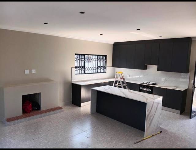 3 BEDROOM PROPERTY TO RENT IN PAROW NORTH